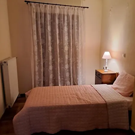 Ilias Apartman Aráhova